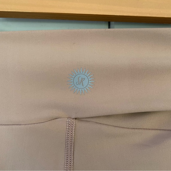 Sommer Ray Leggings Criss Cross Waist Beige Size Medium - Picture 7 of 9